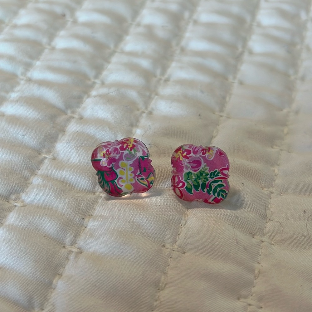 Lilly Pulitzer print post earrings